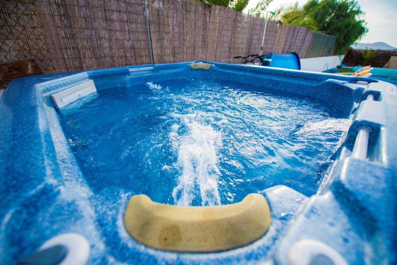 Villatommy Heated Pool, Hottub, Fast Wifi Лахарес Экстерьер фото